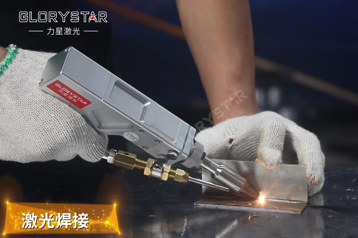 力星激光和客戶并肩發(fā)展,攜手共進(jìn) 力星激光和客戶并肩發(fā)展,攜手共進(jìn)