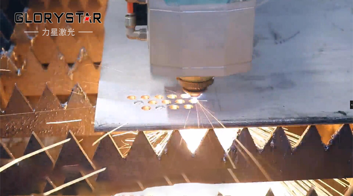 激光切割機(jī)切割圓點(diǎn)需要注意什么？